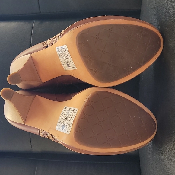 Ugg Maliha Woven Booties - Picture 5 of 6